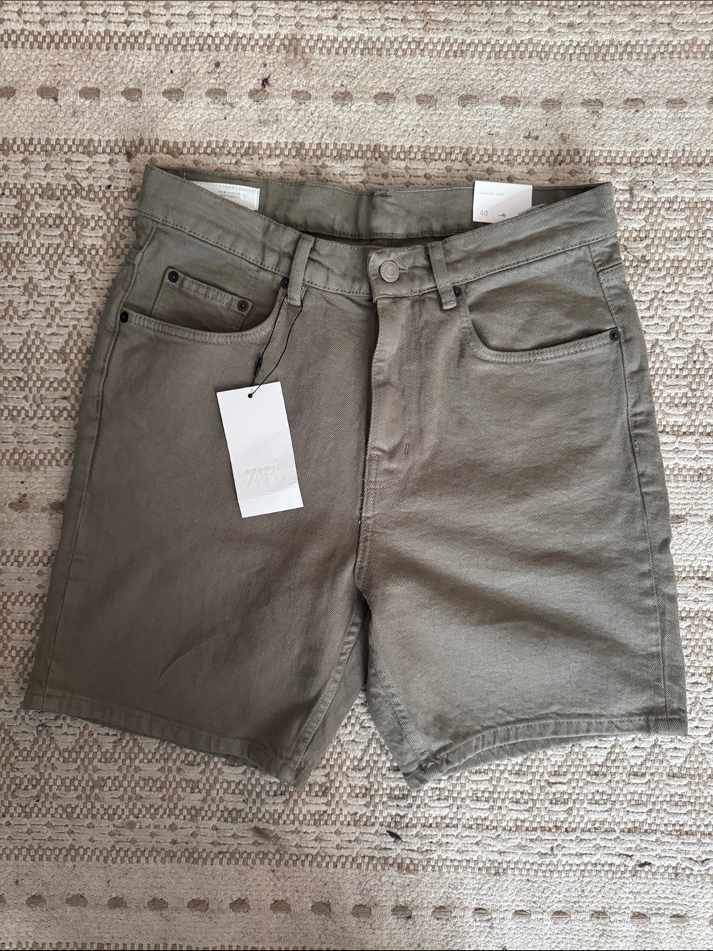 Zara Olive Green Flat Front Men's Shorts